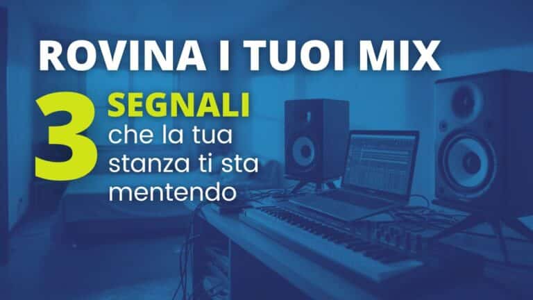 Home studio con monitor su scrivania in una stanza senza trattamento acustico